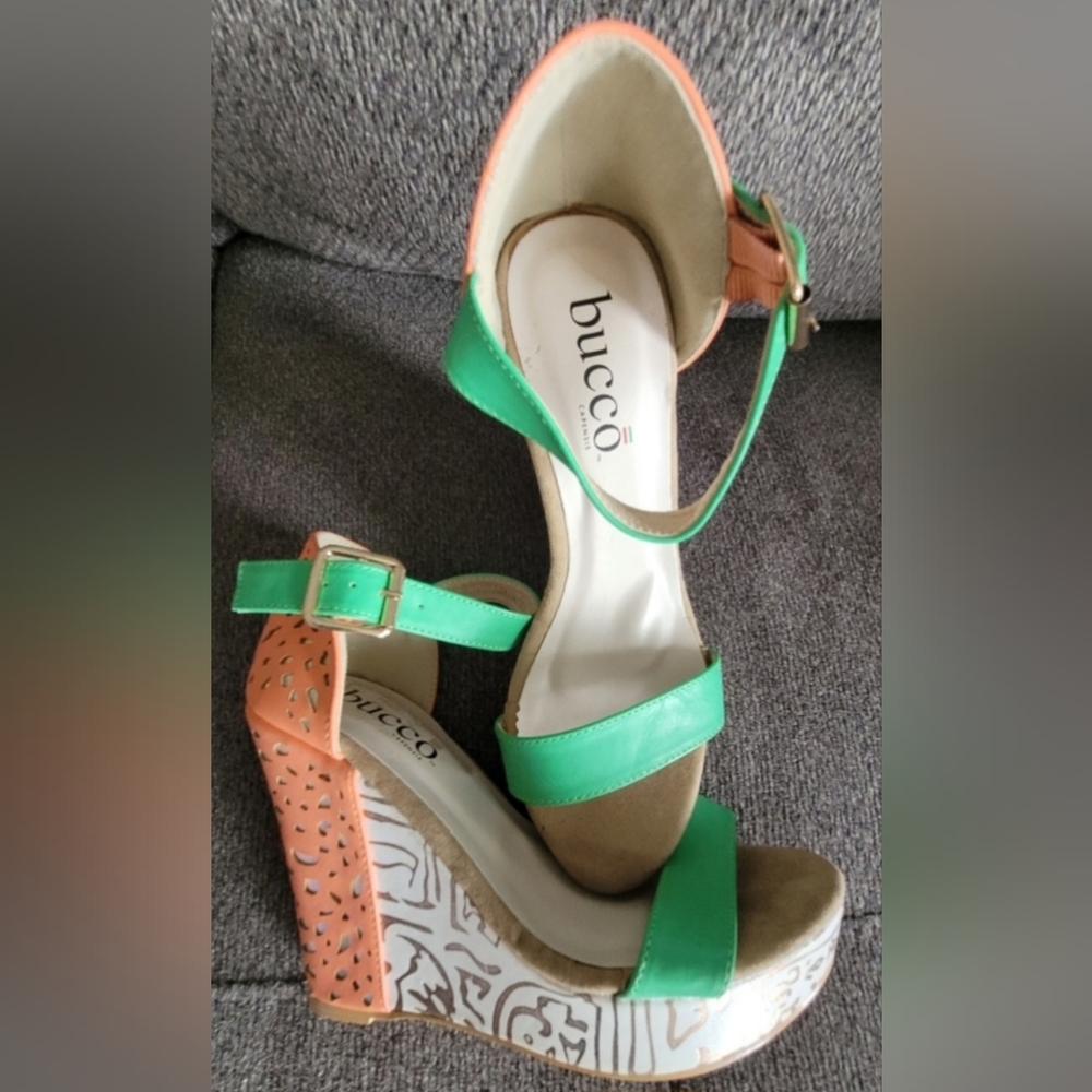 Bucco wedge sandals in size 6.